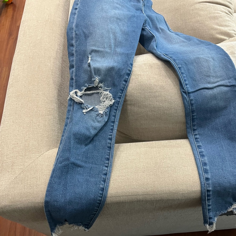Abercrombie distressed skinny jeans